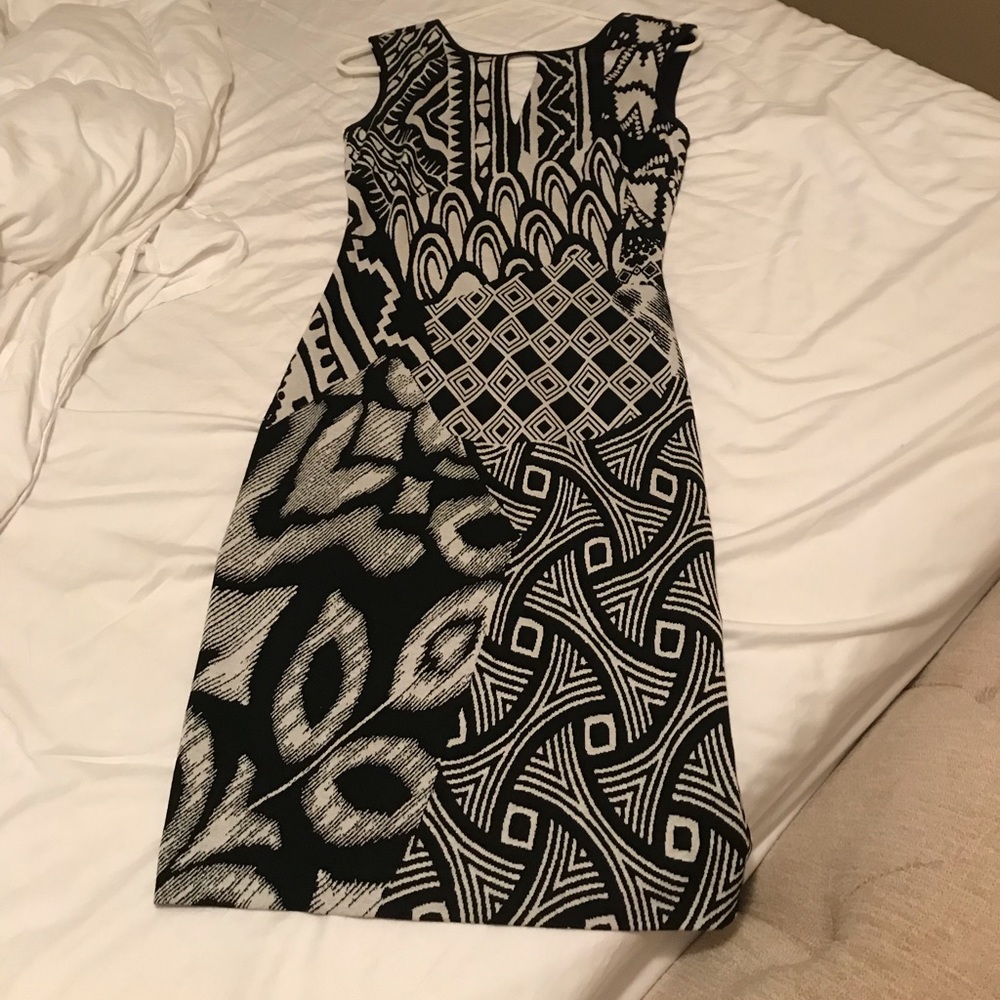 Beautiful Cache sweater dress. Size M